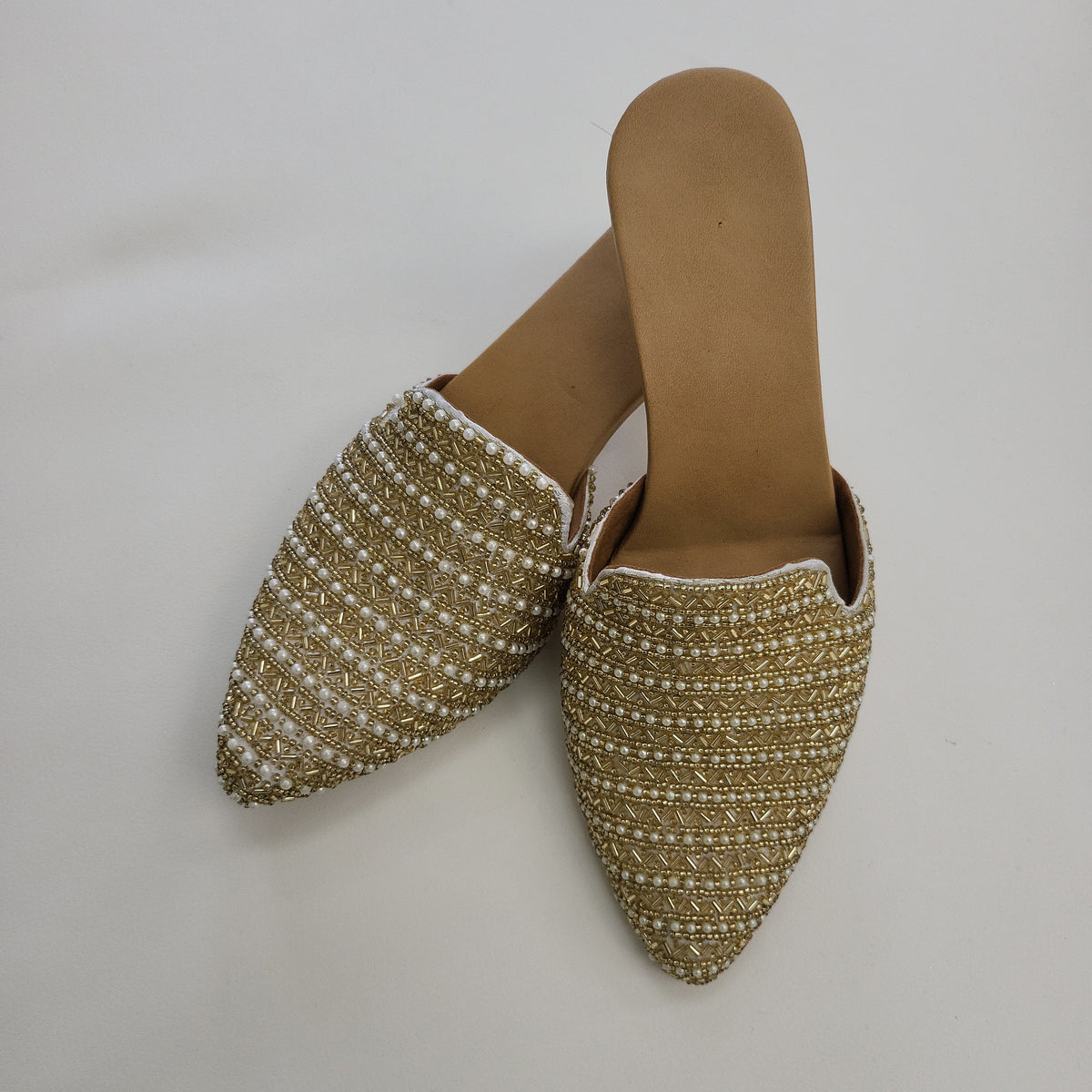 Gold Zardozi Embroidered Bridal Heel Mule – Handcrafted Wedding Shoes FTH-08