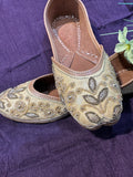 Golden Floral Embroidered Punjabi Jutti – Handcrafted Ethnic Footwear with Beads & Zari Work for Weddings & Festive Wear