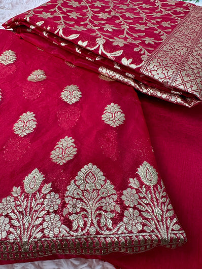 Unstitched Suit Material- 256 Majenta