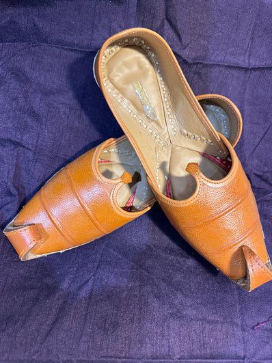 Handcrafted Pure Leather Punjabi Khussa | Traditional Tilla Work Jutti for Men