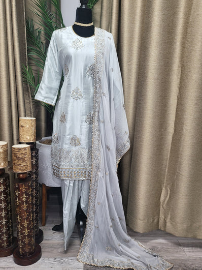 Partywear Suit in Grey